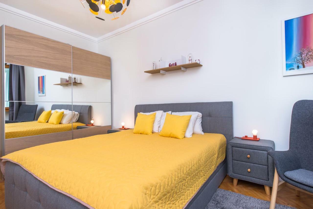 Designer & Luxurious, Business, One Bedroom Apartment In Top Central Sofia By Flat Mаnager Екстериор снимка